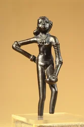 Figur einer jungen Tänzerin, aus Mohenjo-Daro, Industal, Pakistan, 3000-1500 v. Chr.